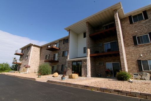 2 Bed 2 Bath Upper