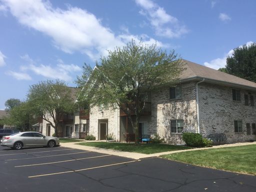 2 Bed 1 Bath Upper – photo 1
