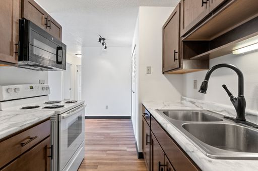 1 Bedroom 1 Bathroom Upper