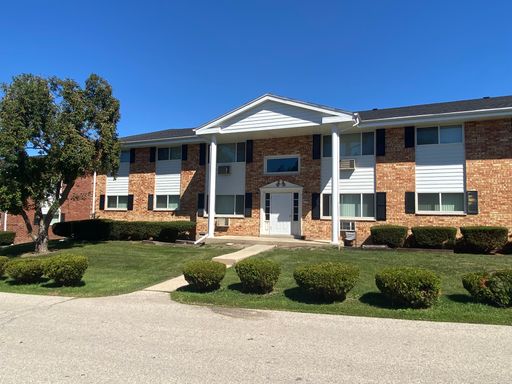 2 Bed 1 Bath Lower – photo 1