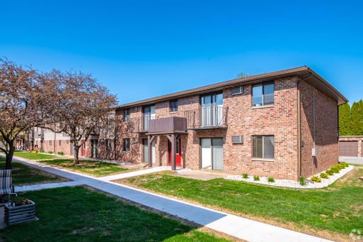 2 Bed 1 Bath – photo 1