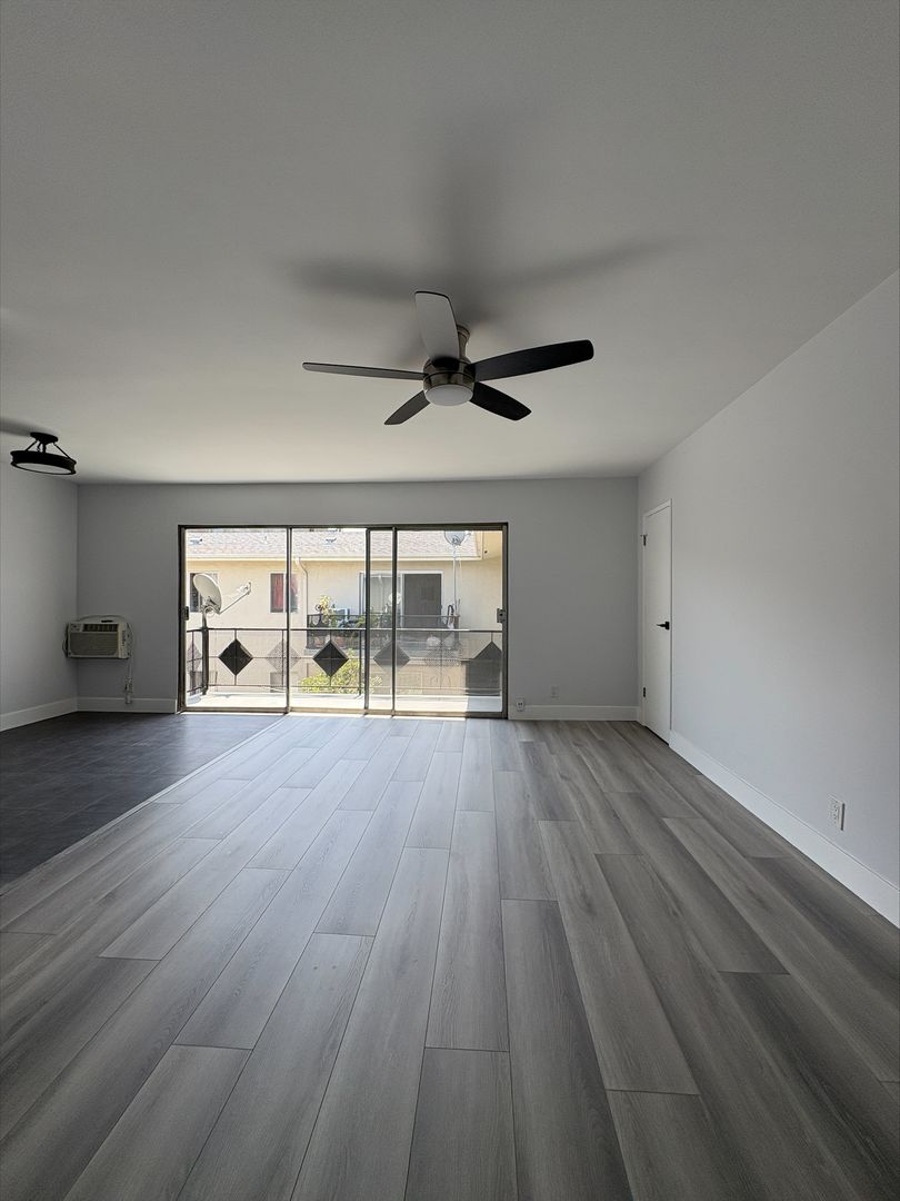 Los Angeles Apartment: 2401 Ocean View Avenue