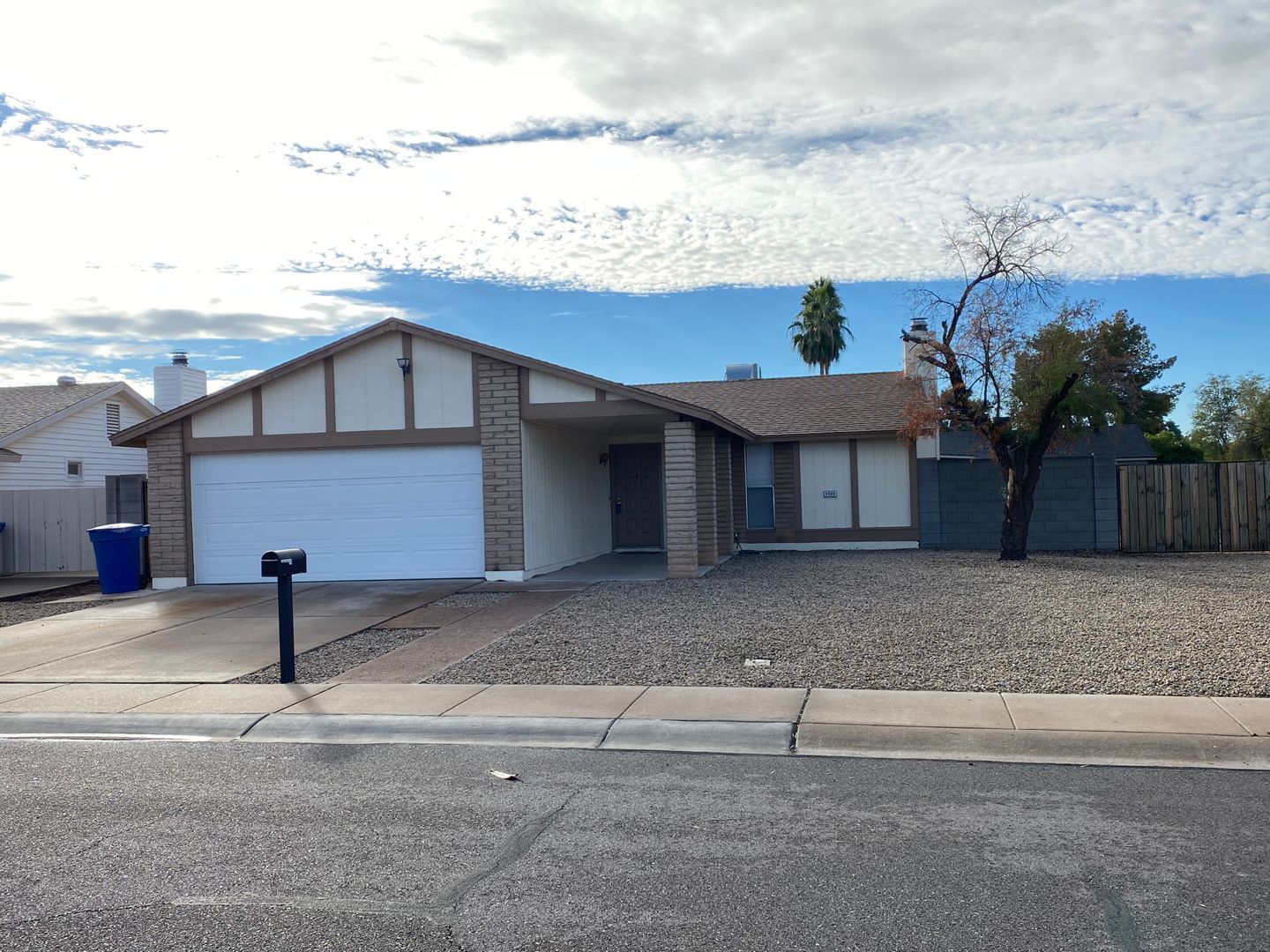 Chandler House: 1723 W. Rosal Dr