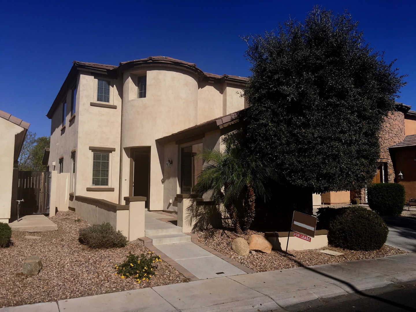 Chandler House: 300 W. Wisteria Pl.