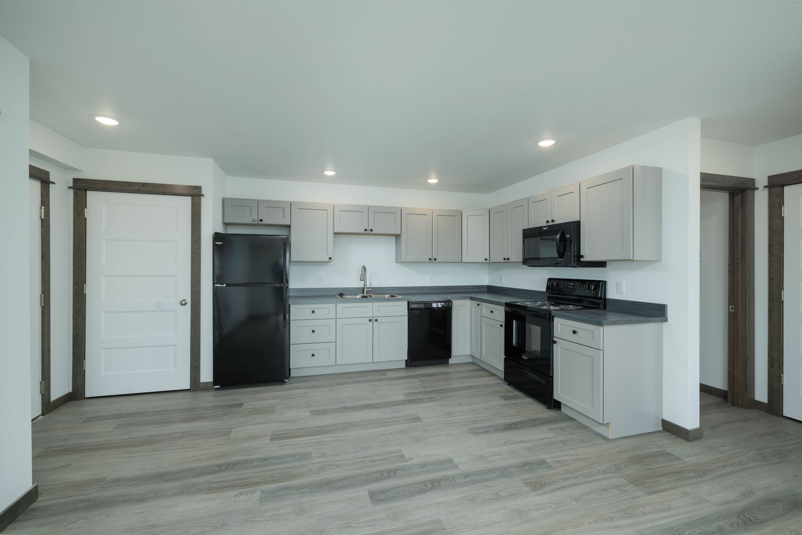 Belgrade Apartment: 1904 Cruiser Lane