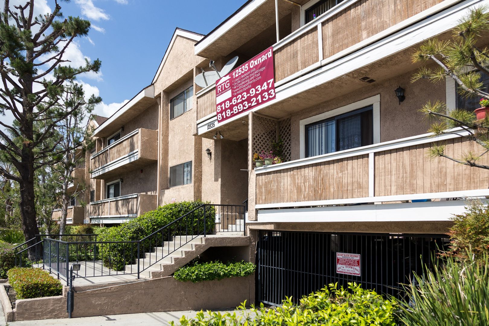 North Hollywood Apartment: 12535 Oxnard St.