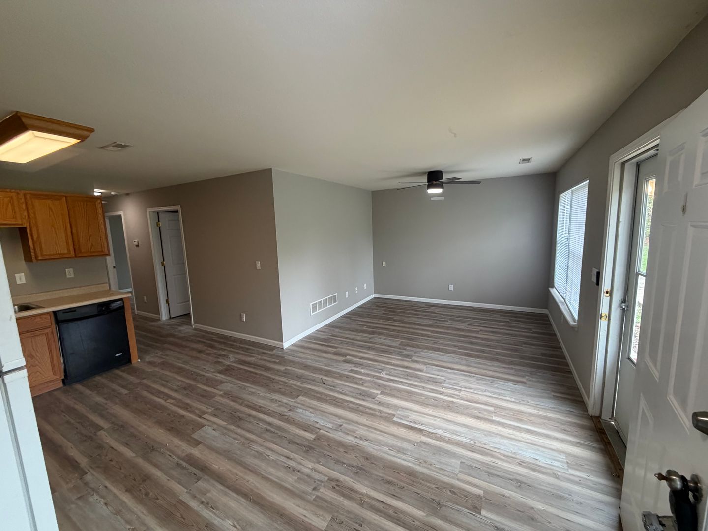 Hallsville Apartment: 110 Elaine Ave