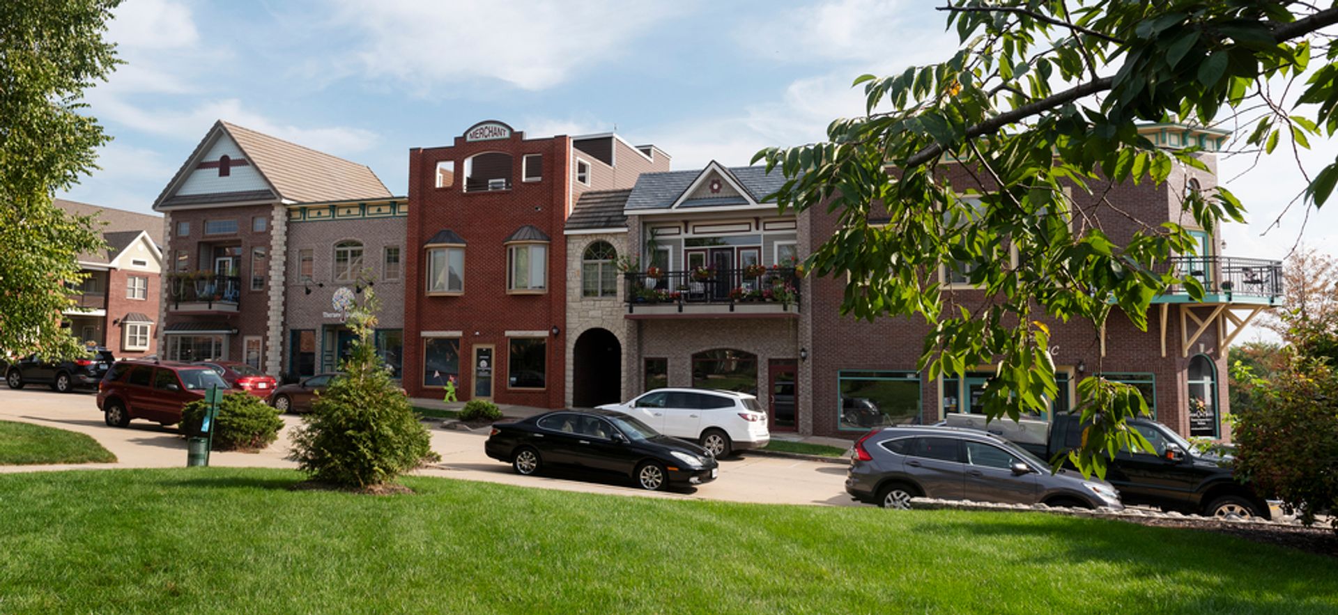 Columbia Apartment: 4200 Merchant St. - 203