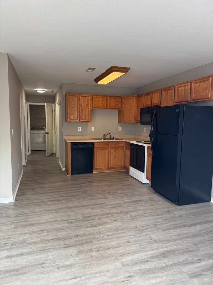 Hallsville Apartment: 110 Elaine Ave