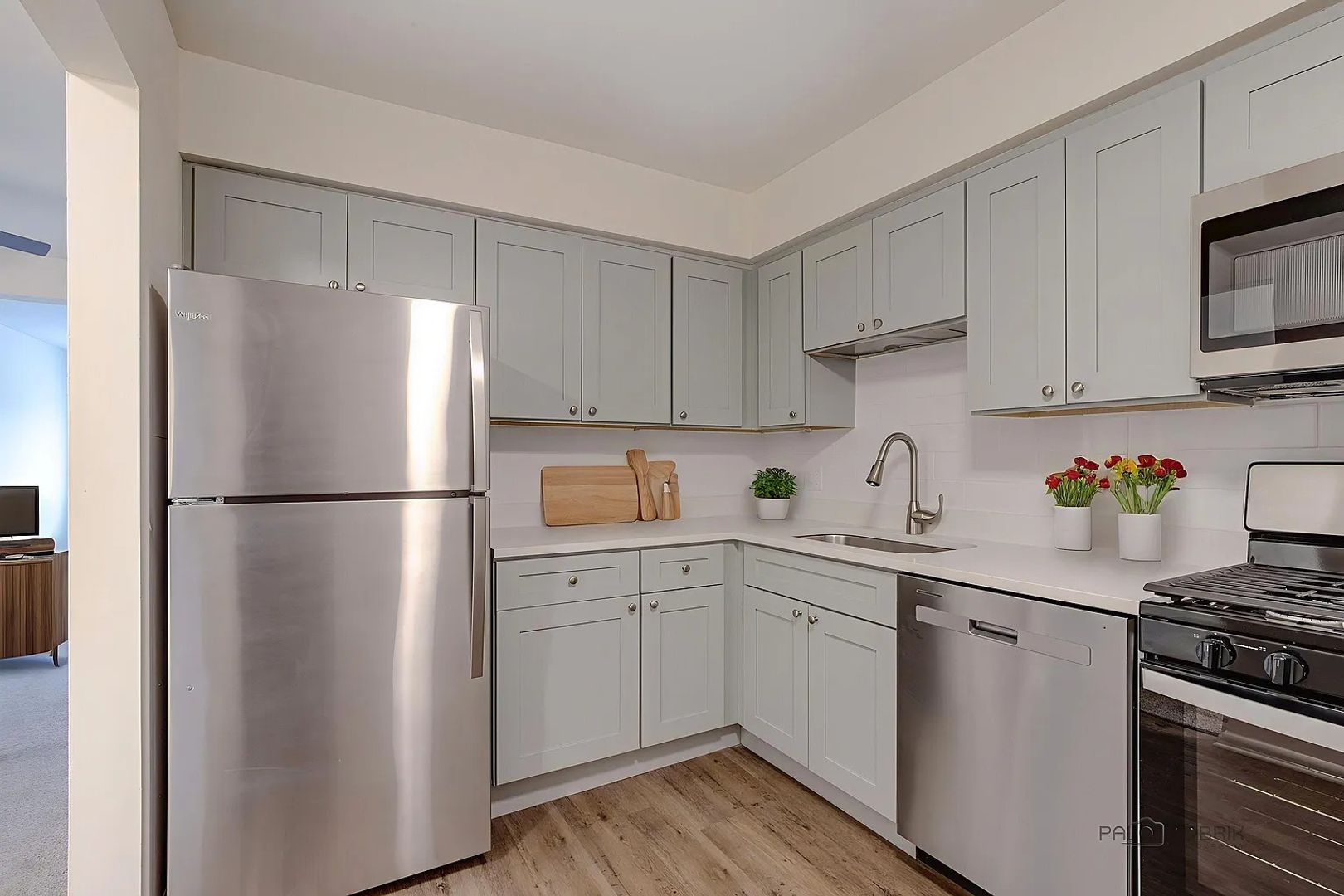 Libertyville House: 705 S. Milwaukee Ave Unit 111