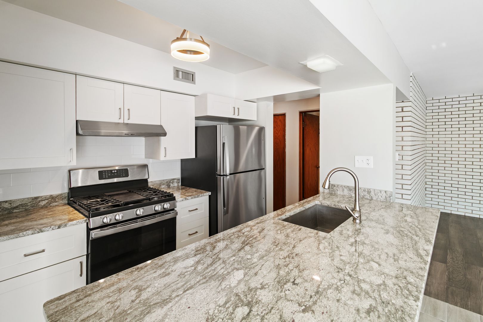 Highland Park Apartment: 318 Walker Ave