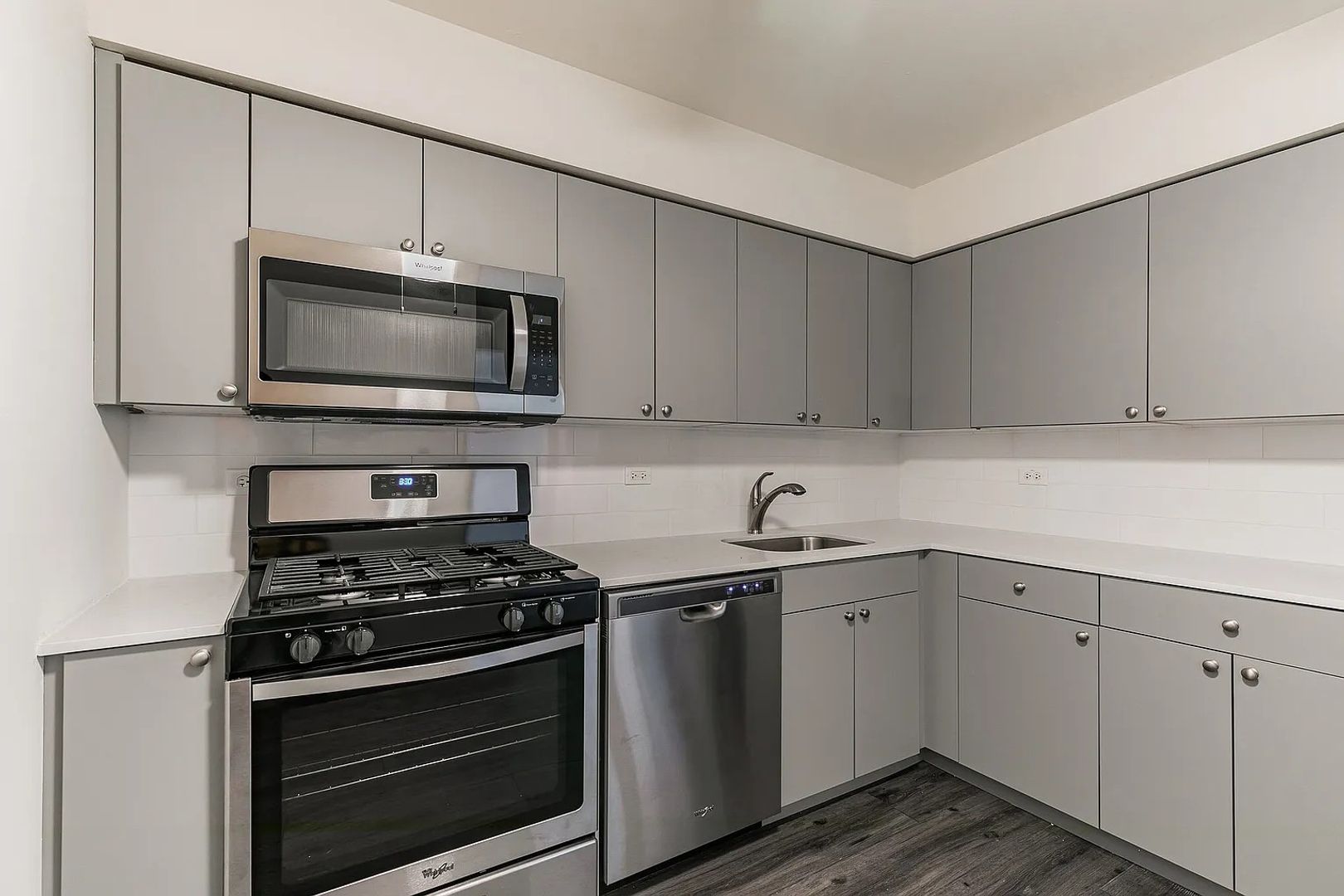 Libertyville Condo: 711 S. Milwaukee Ave Unit 204