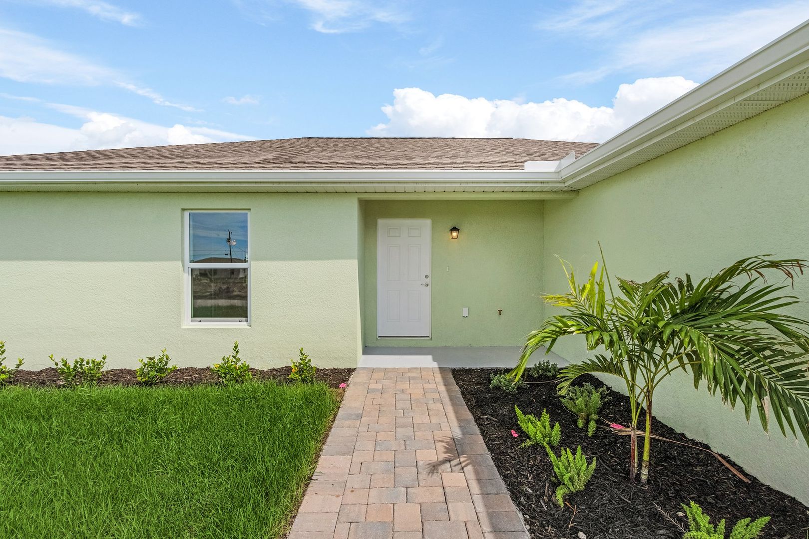 Cape Coral House: 1205 NE 4th Pl