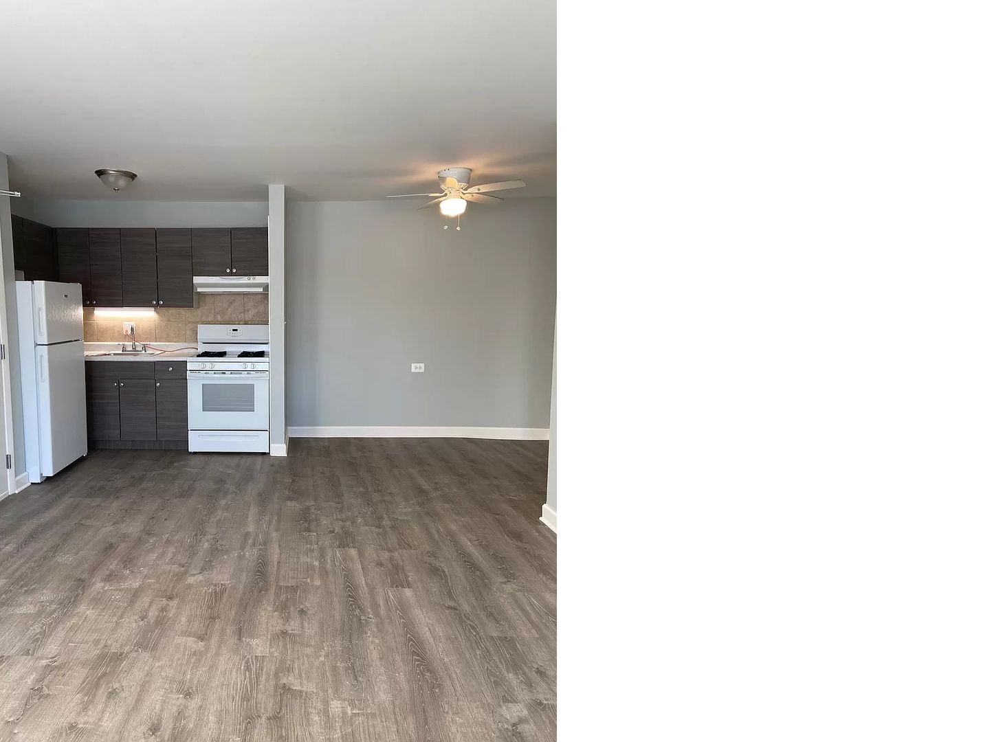 Waukegan Apartment: 2020 Linden Ave