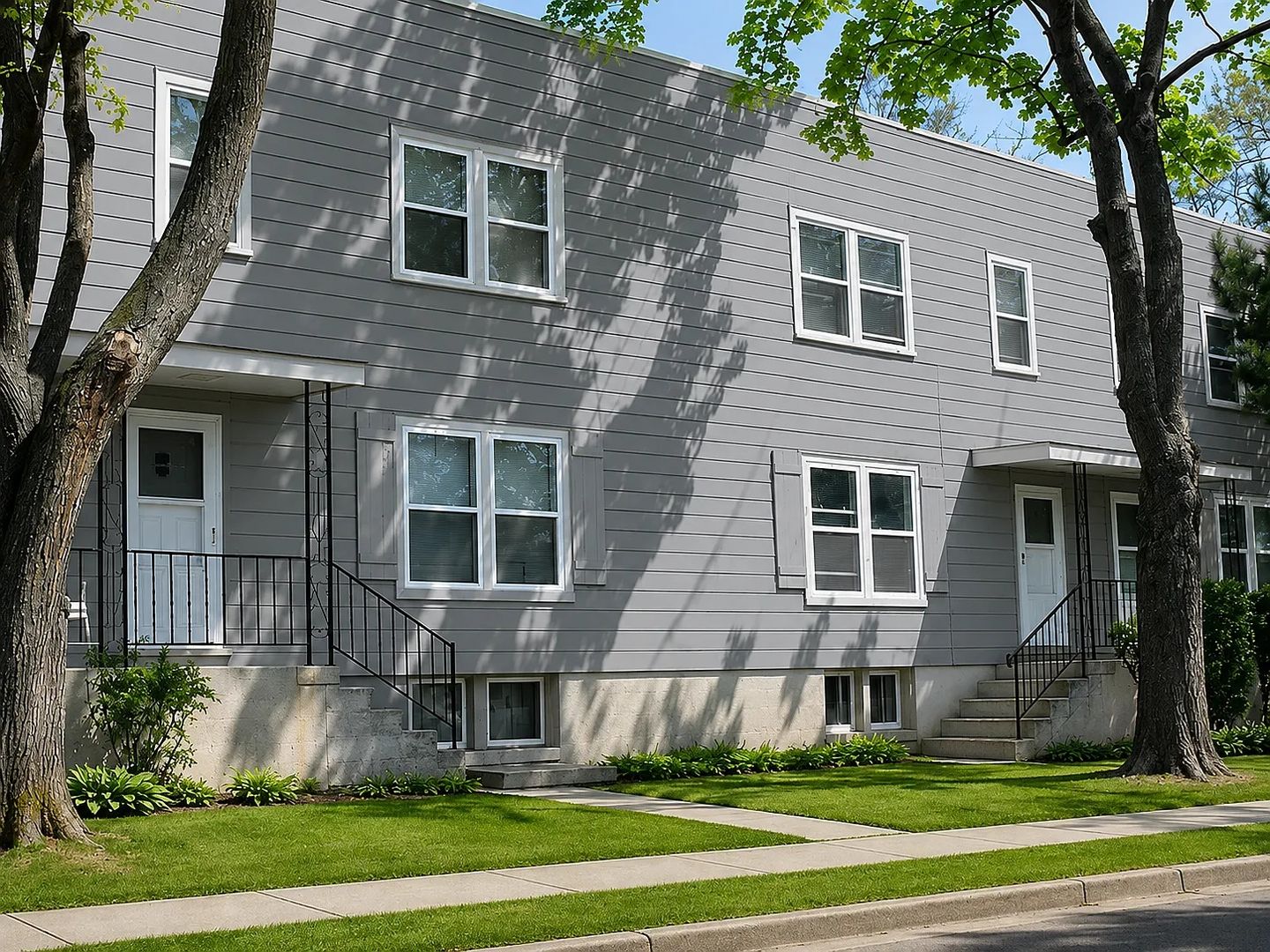 Waukegan Apartment: 514-522 Douglas