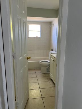 1517-21 Santa Barbara Pl - 1 – photo 1