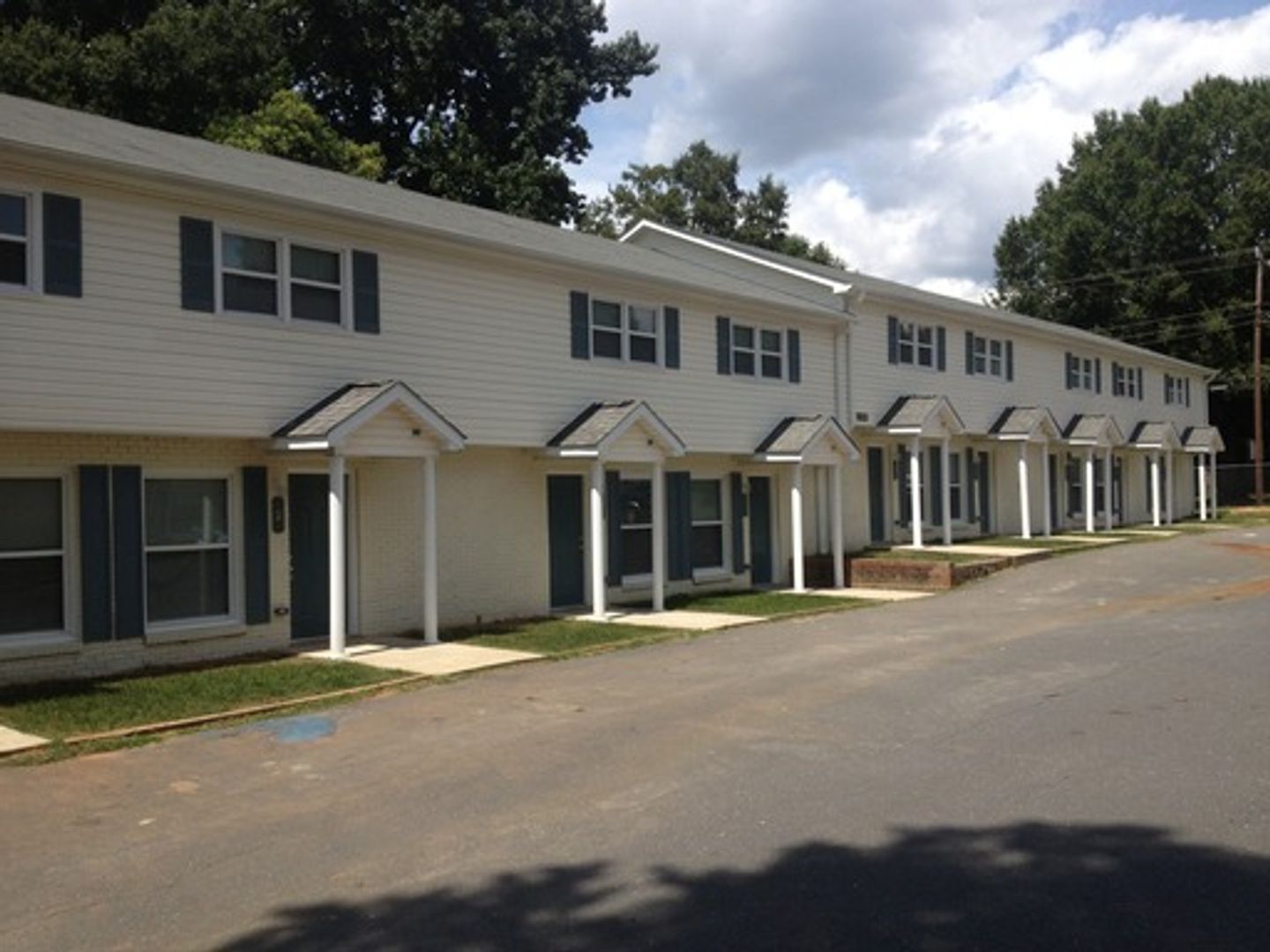 Charlotte Apartment: 3116 Grierton Ct.