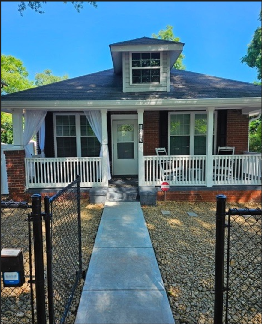 Charlotte House: 1813 Brewton St