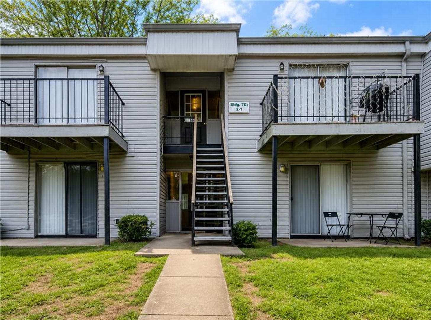 Charlotte House: 702 Farmhurst Dr., Unit N