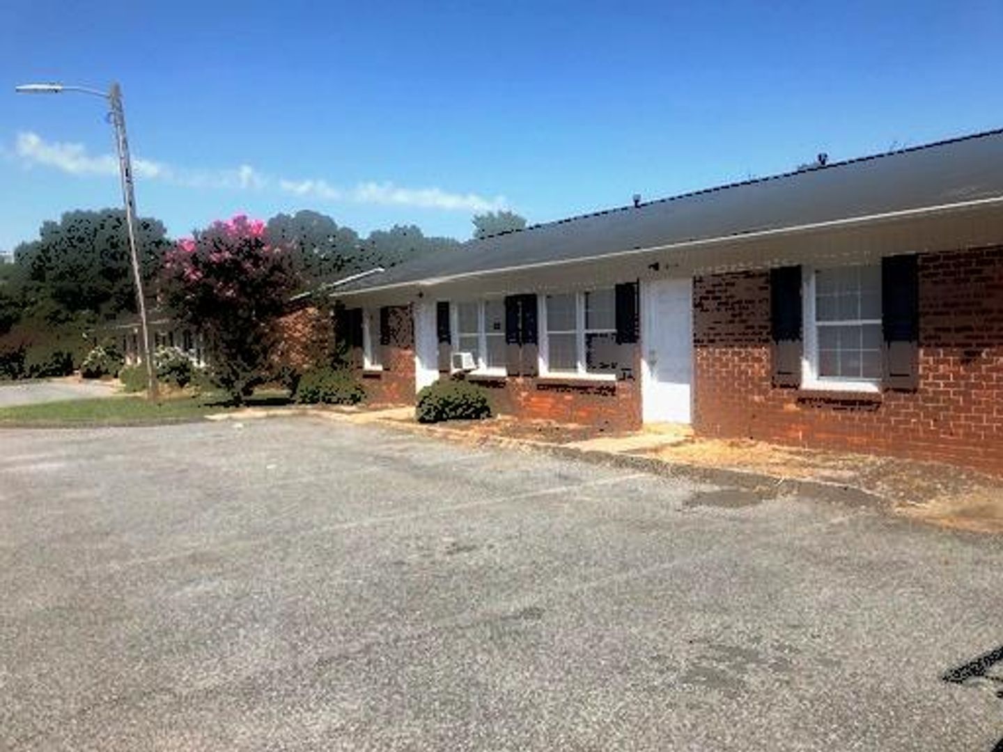 Gastonia Apartment: S. Weldon St. and King St