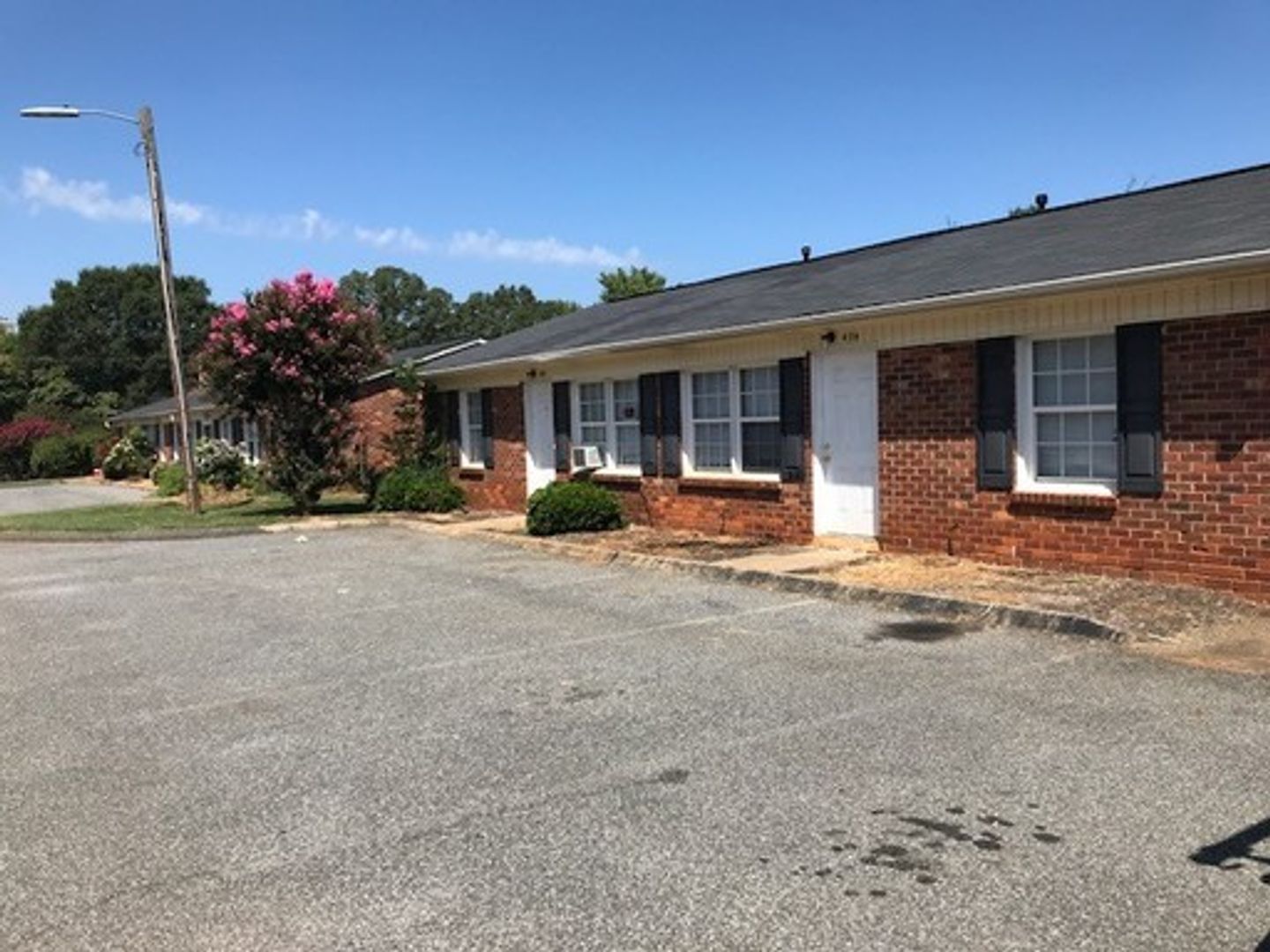 Gastonia Apartment: S. Weldon St. and King St