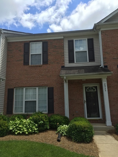 Matthews House: 2924 Little Stream Ct