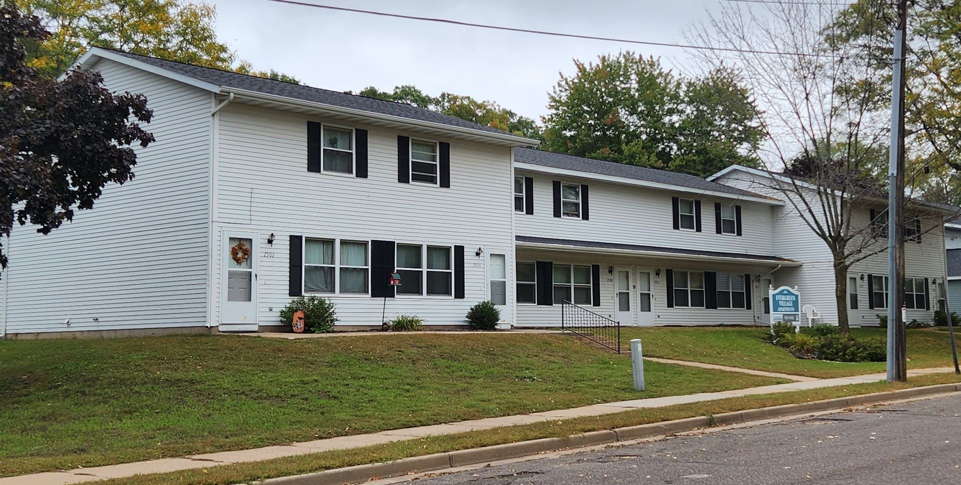Eau Claire Townhome: 2502 Sessions Street