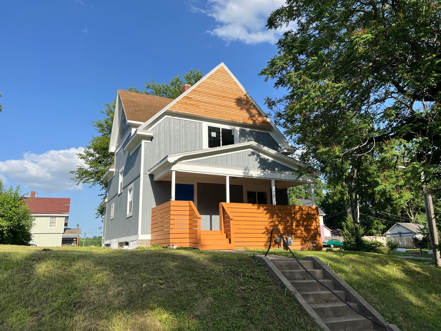 Kansas City House: 2601 N 13th St