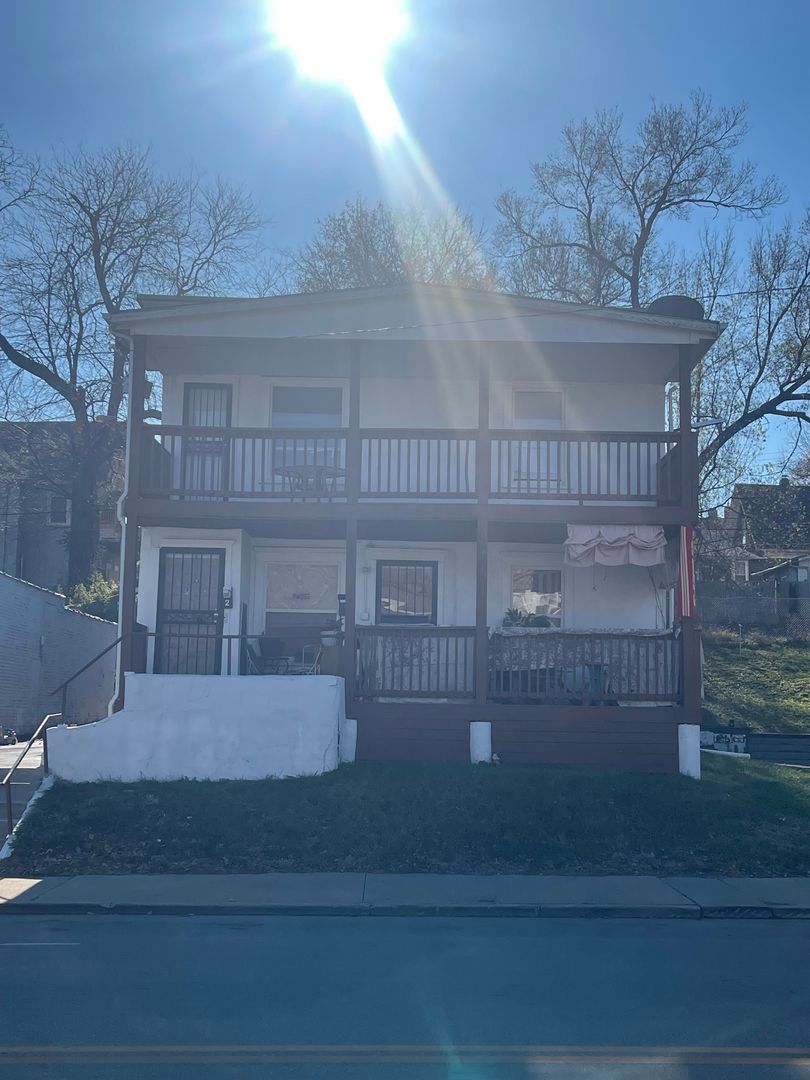 Kansas City Apartment: 3411 Strong Ave