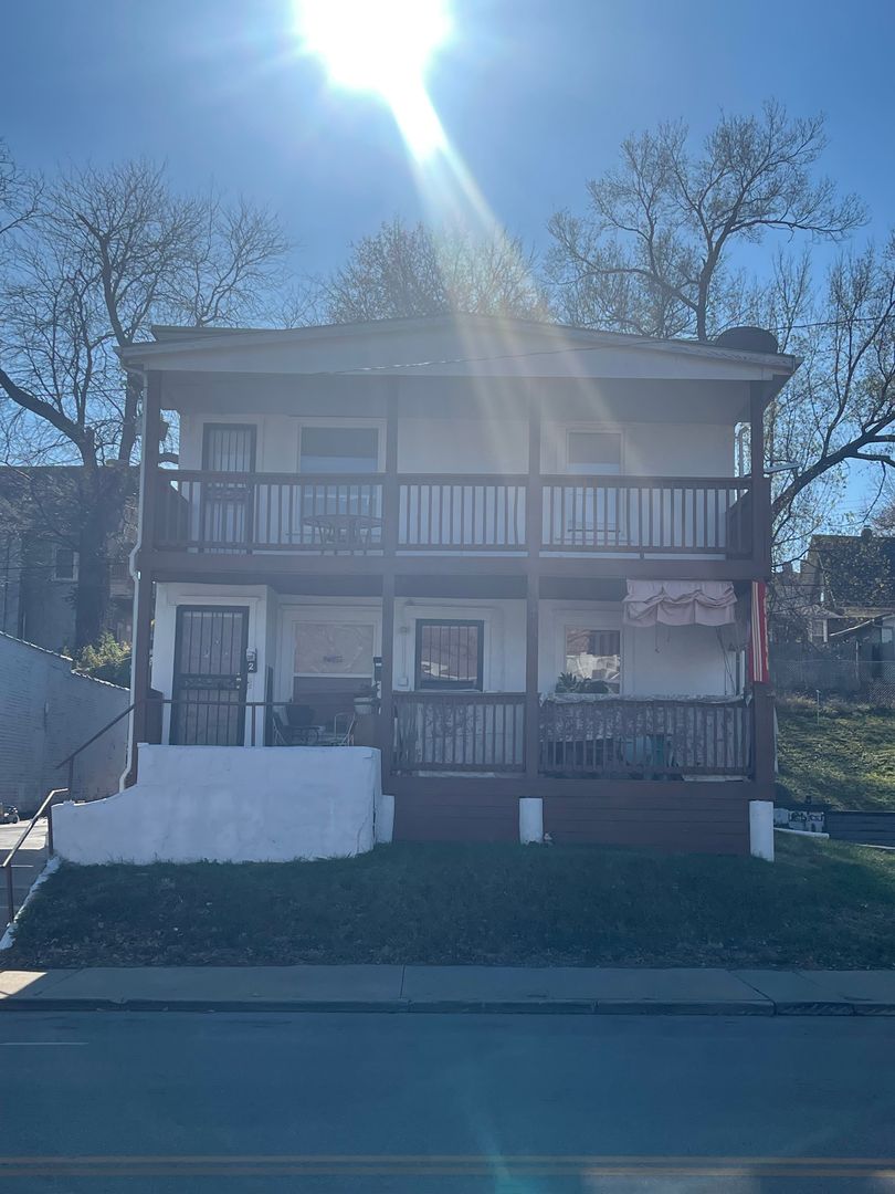 Kansas City Apartment: 3411 Strong Ave