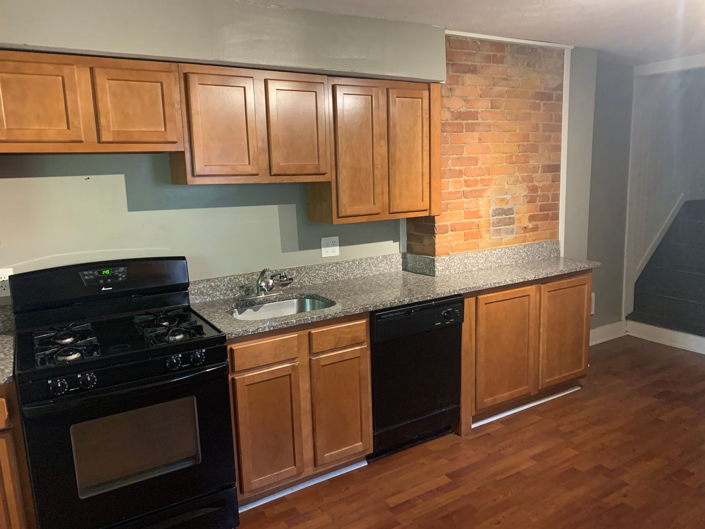 Pittsburgh Apartment: 3950-3952 Woolslayer Way