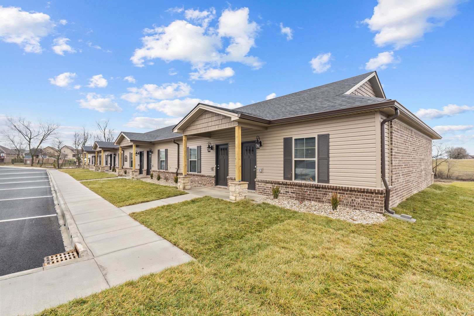 Richmond Apartment: 1000 Golden Leaf Boulevard