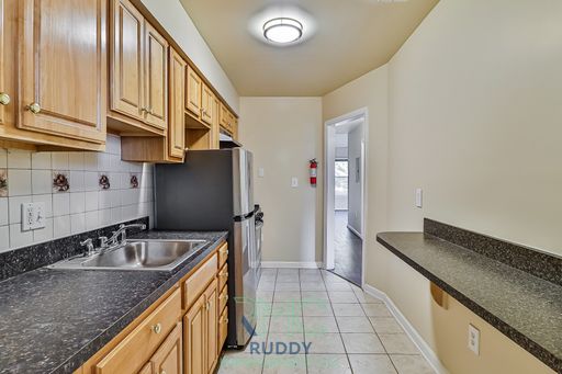 Come Home to Buena Vista 3 Bedroom Apartment in SE Washington DC – photo 1