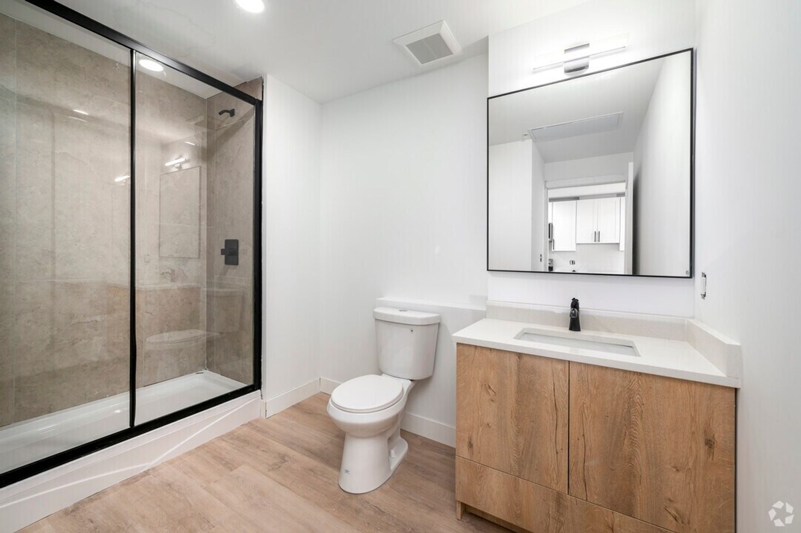 Washington Apartment: 5702 Georgia Ave NW