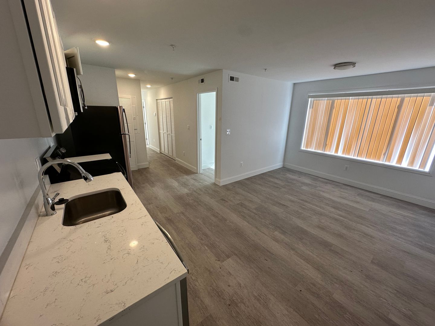 Washington Apartment: 313-15 Anacostia Rd SE