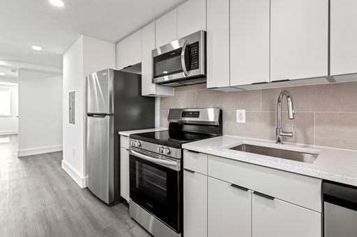 Charming Community on 14th Street NW! – photo 1