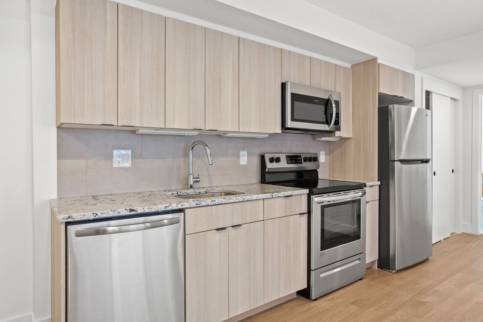 Washington Apartment: 5601 13th St NW