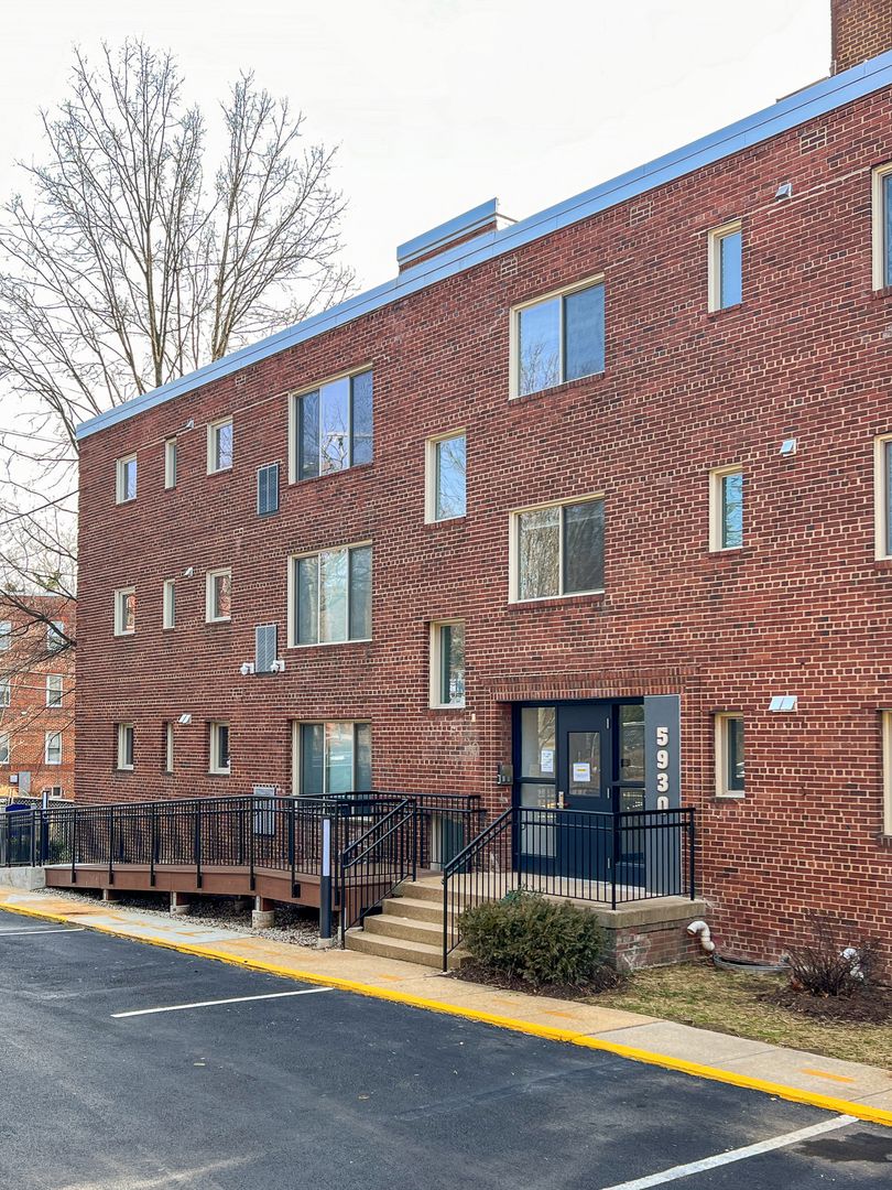 The Doreen 7 of 26