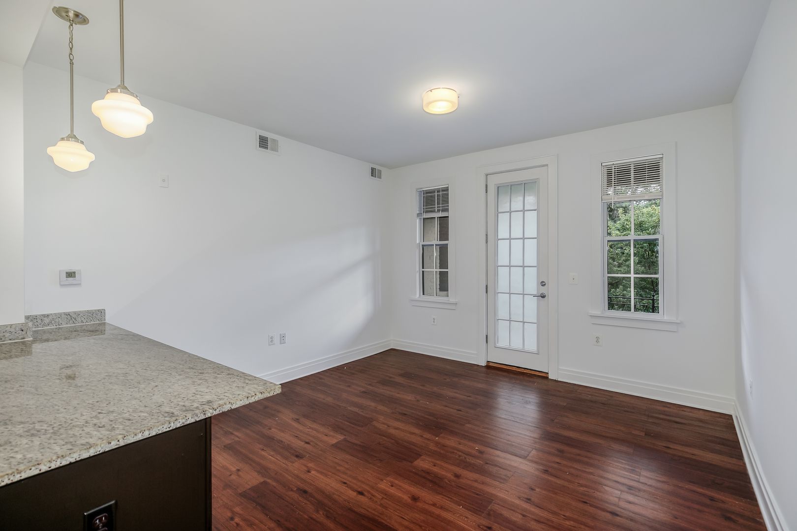 Washington Apartment: 3625 16th St NW