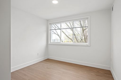 Modern City Living at The Horizon - Utilities Included! – photo 1