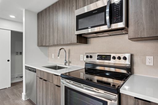 Discover Your Next Chapter at The Doreen — Utilities Included! – photo 1