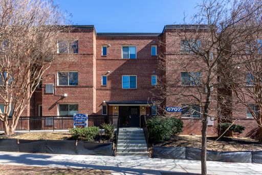 Charming Community on 14th Street NW! – photo 1