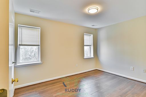 Come Home to Buena Vista 3 Bedroom Apartment in SE Washington DC – photo 1