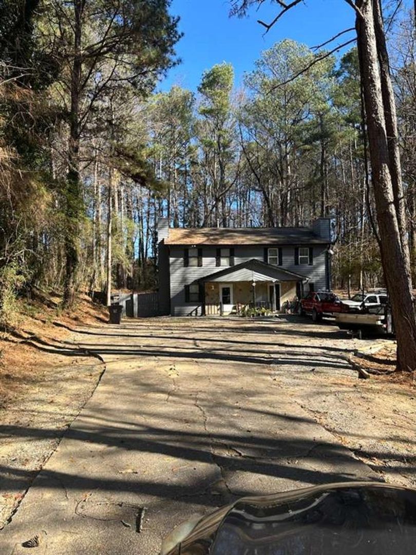 Tucker Townhome: 3469 Lawrenceville Hwy