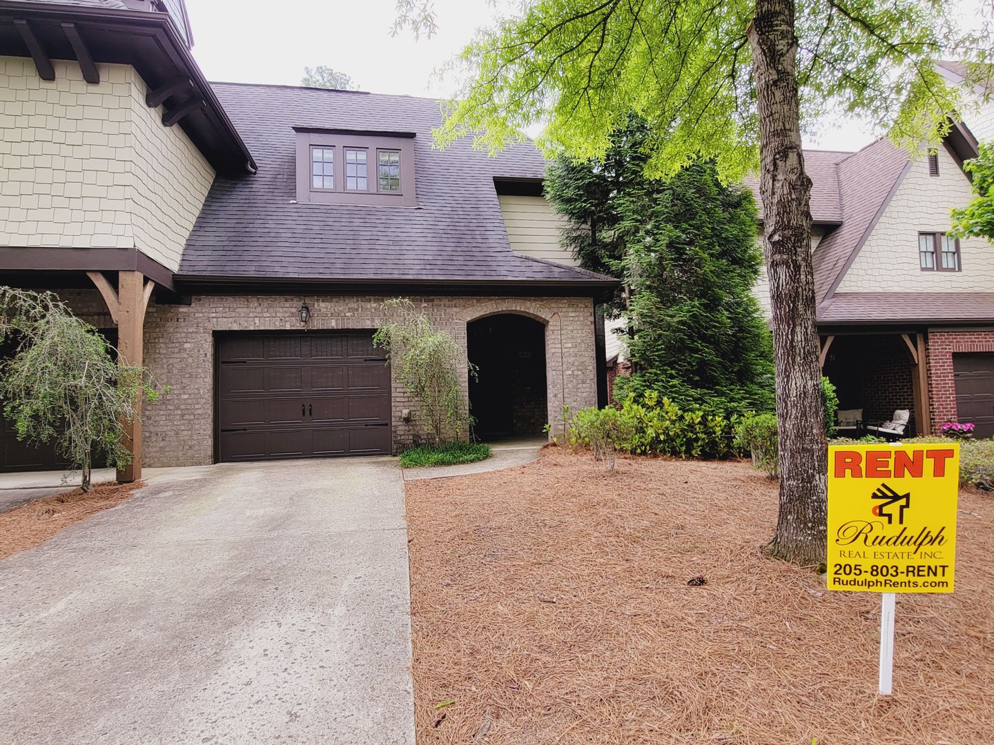 Hoover House: 1041 Inverness Cove Way