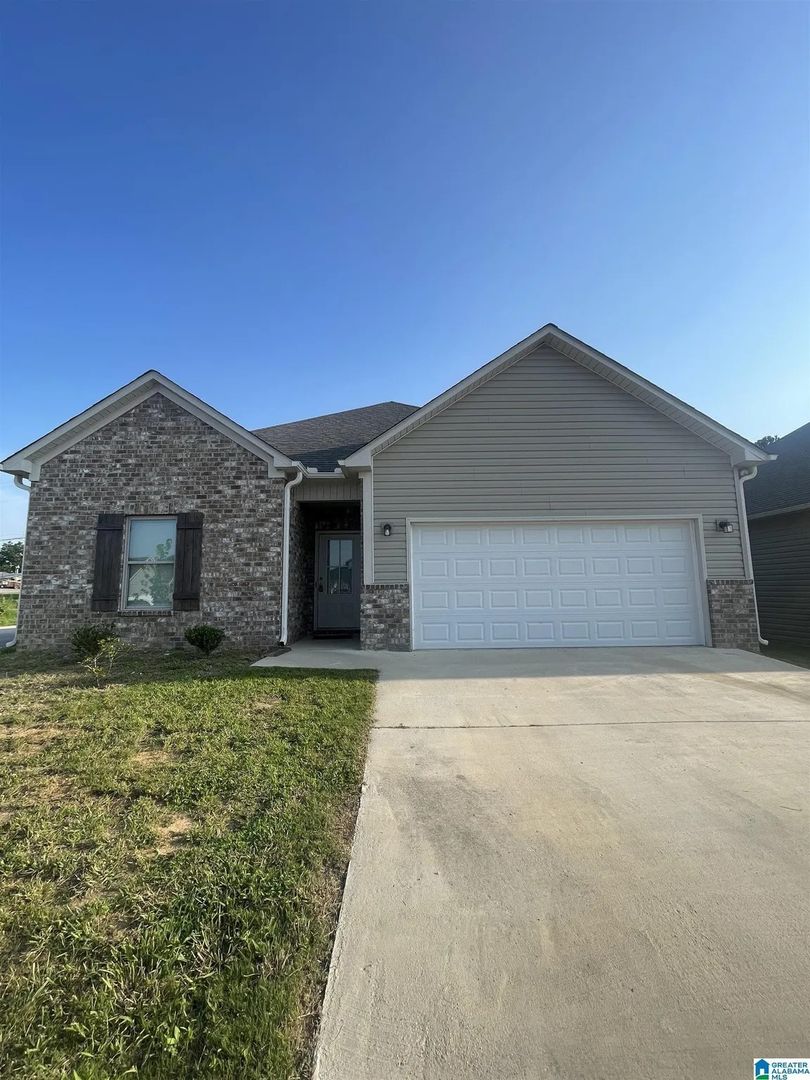 Cullman House: 220 County Road 1701