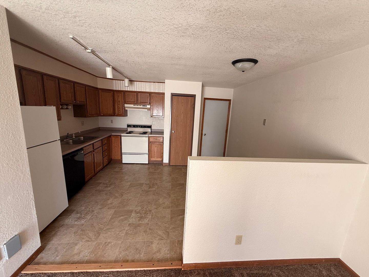 Stevens Point Apartment: 1200 North Point Drive