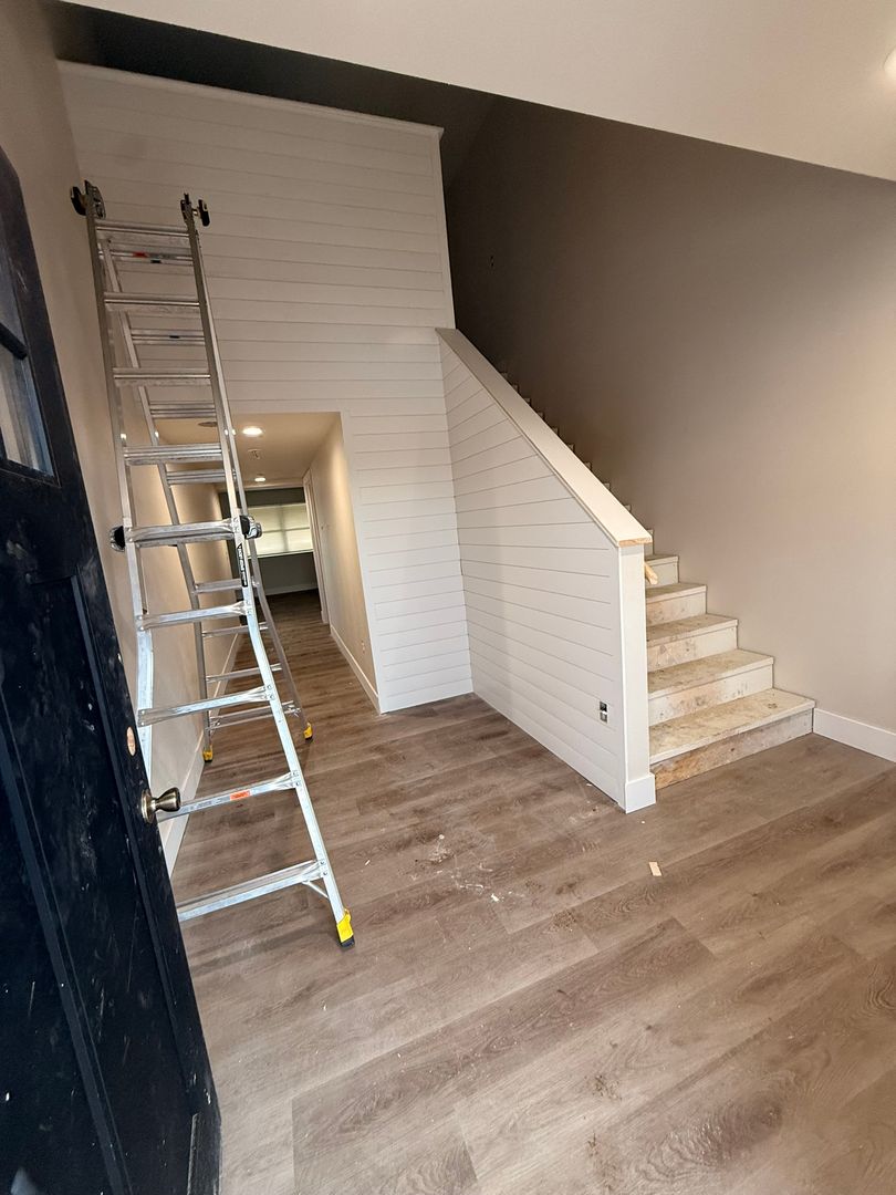 Plover Apartment: 3050/3054 Bennington Place