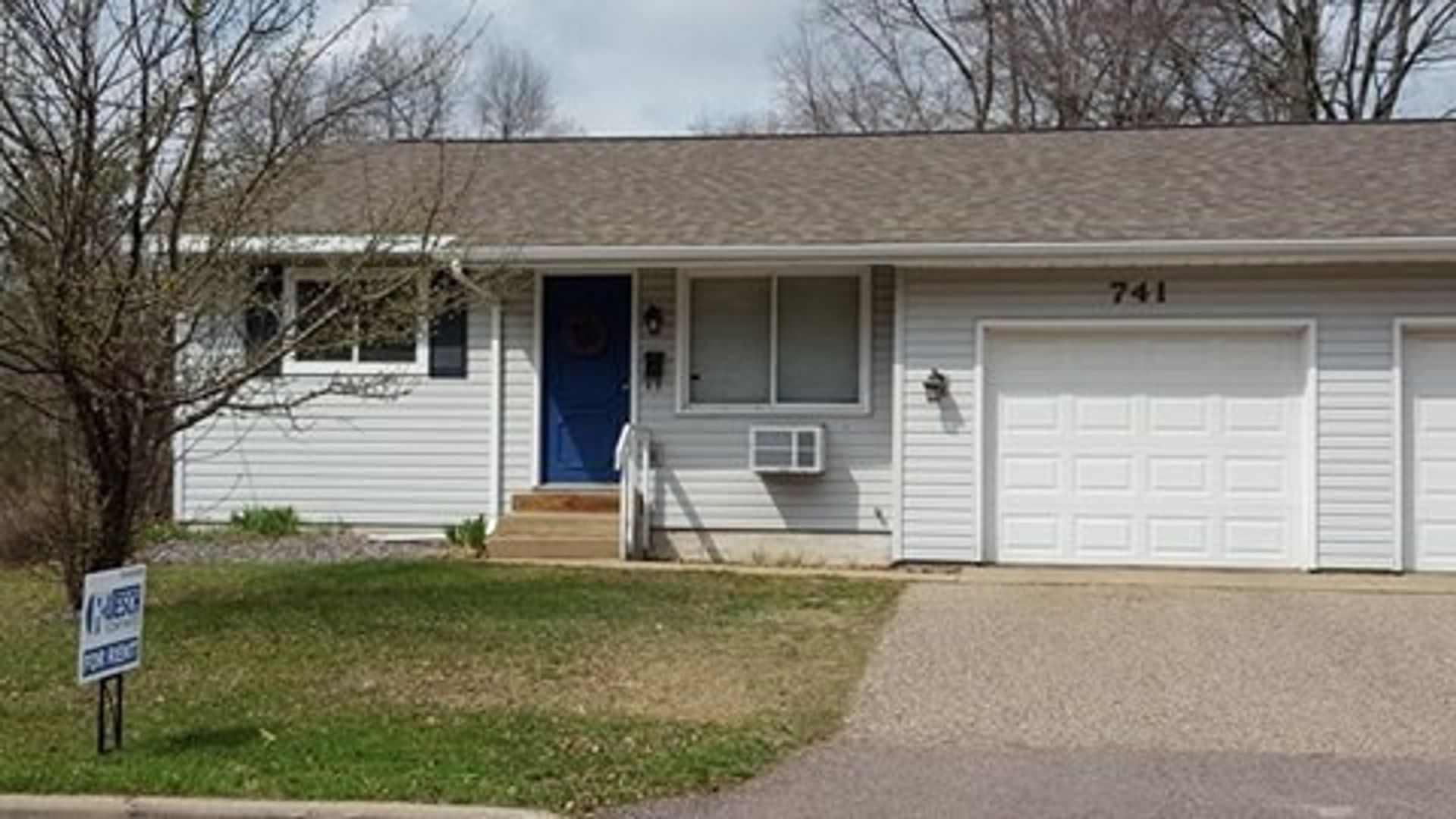 Wisconsin Rapids Townhome: 741 25th Street North