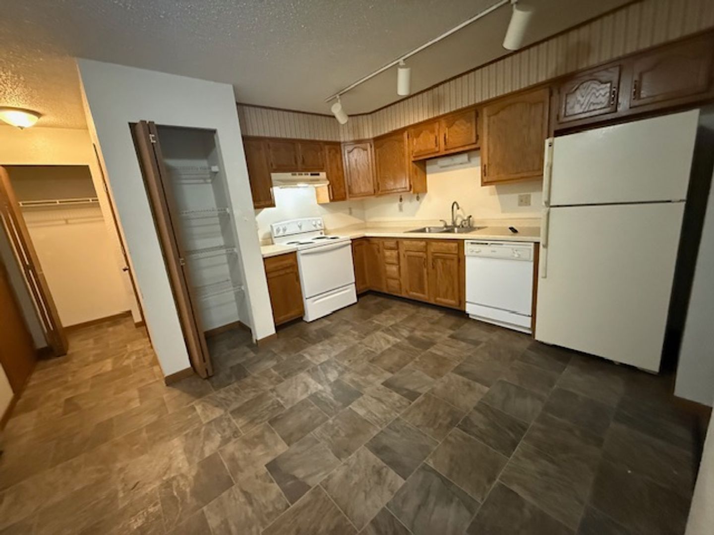 Stevens Point Apartment: 1116 North Point Drive